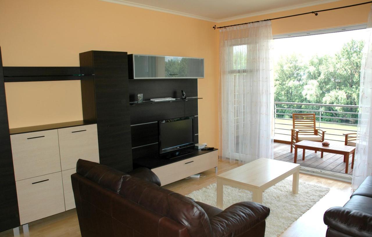 Dunalux Apartman Győr Exterior foto